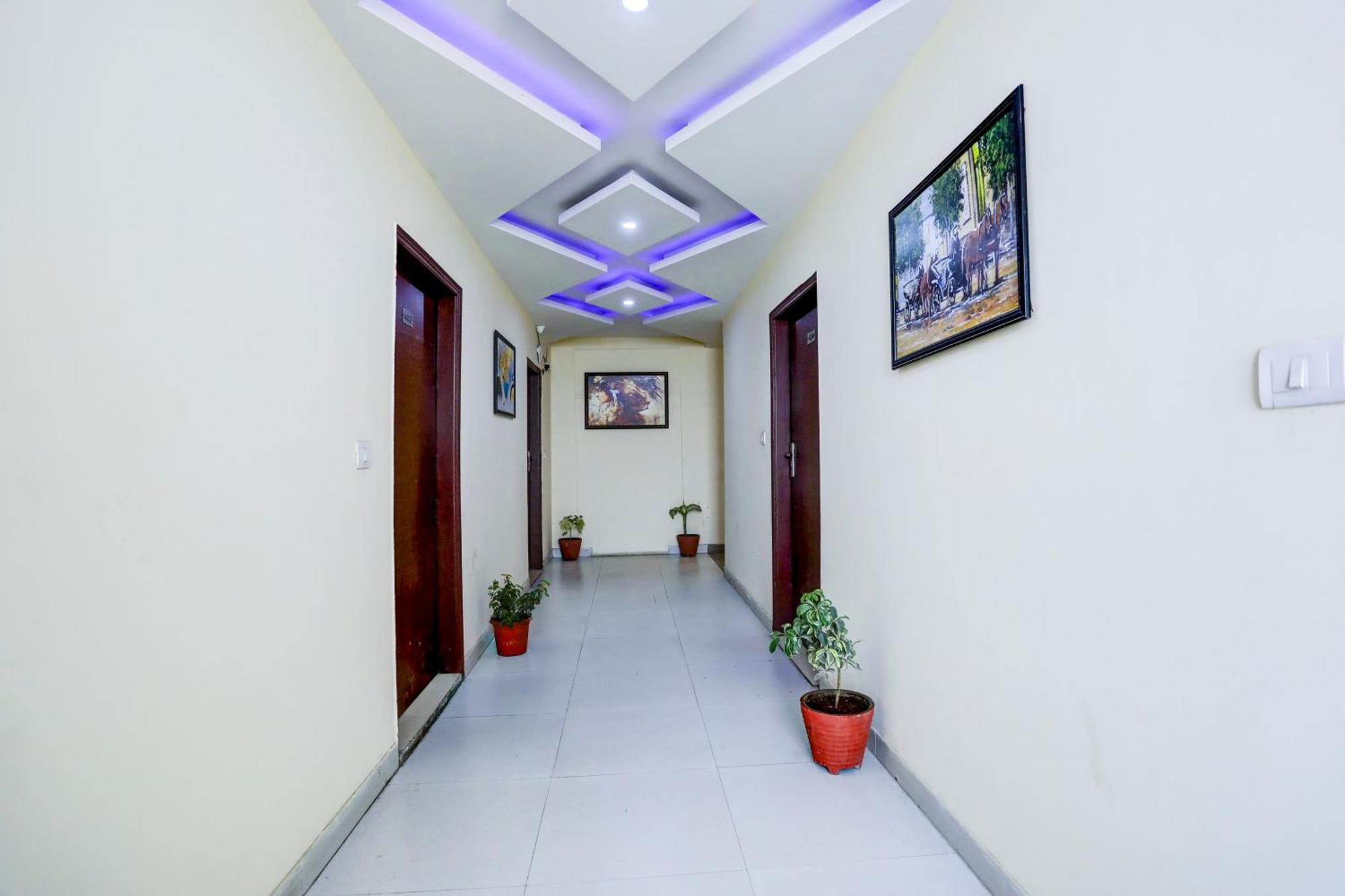 Hotel Luxury Global New Delhi Luaran gambar